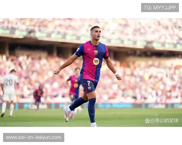 费兰托雷斯禁区外凌空抽射气势如虹